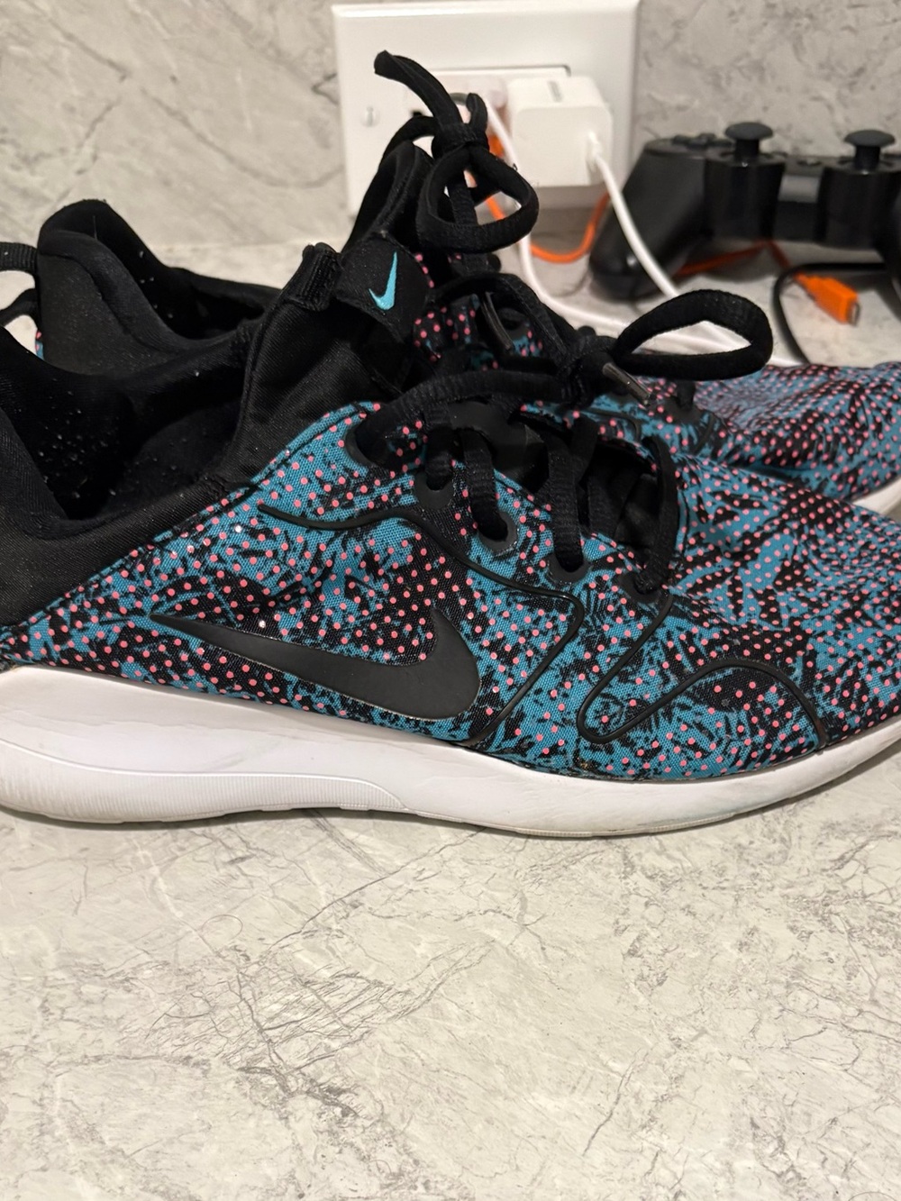 Nike Teal and Pink Dotted Training Sneakers
